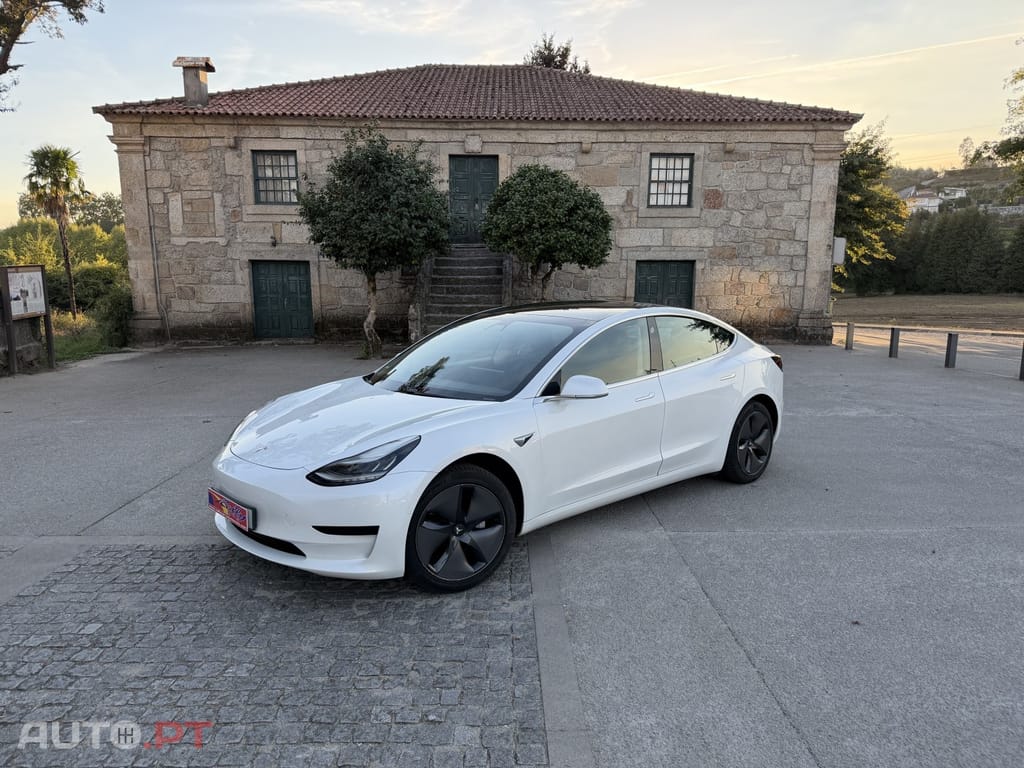 Tesla Model 3 Standard Range Plus RWD