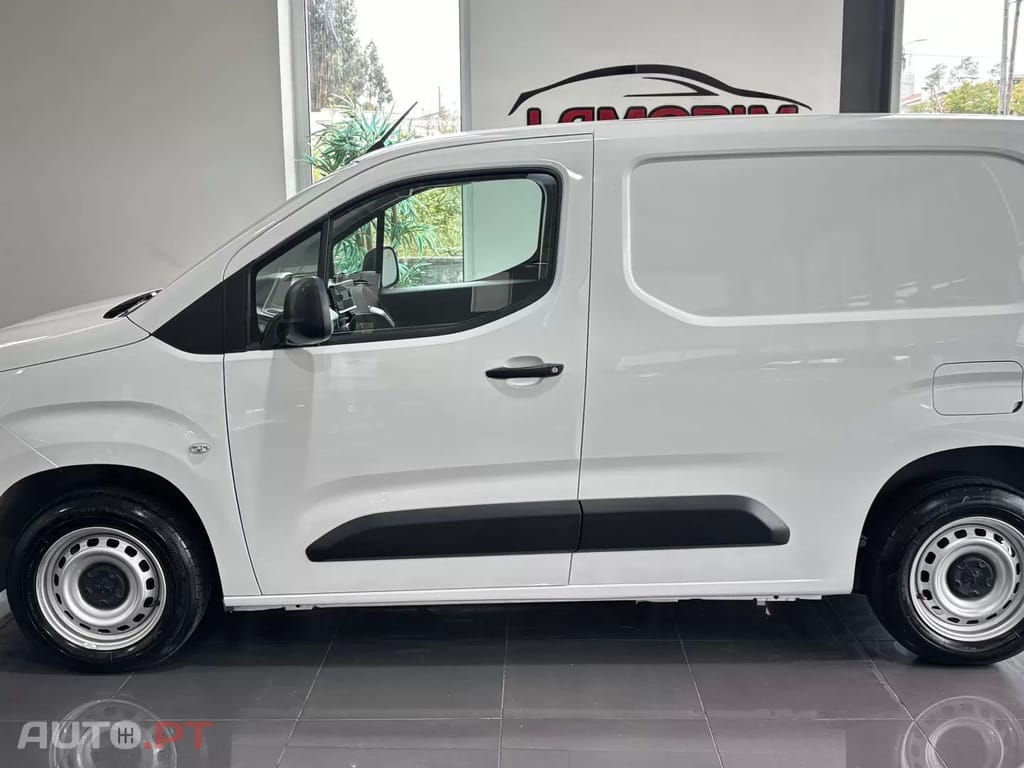 Peugeot Partner PARTNER 1.5 BLUEHDI PRO ST 3-LUG ( iva dd )