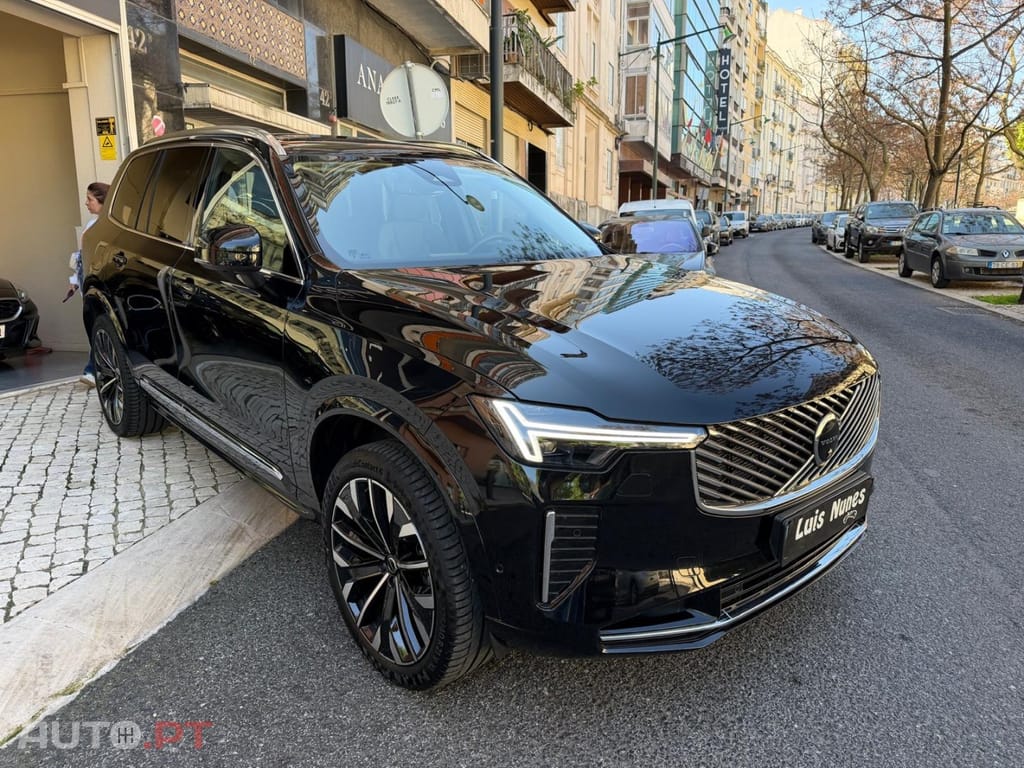 Volvo XC90 2.0 T8 PHEV Plus Dark AWD