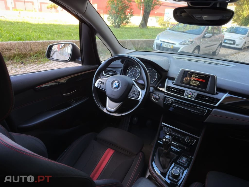BMW 216 d 7L Line Sport