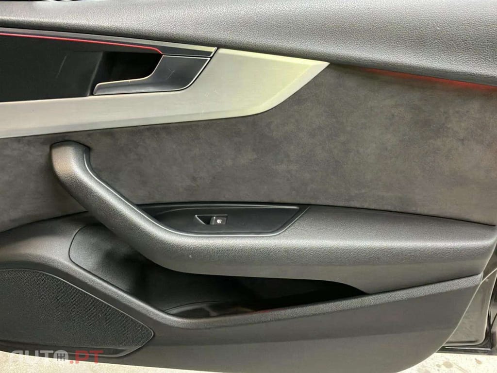 Audi A5 2.0 TDi S-Line Quattro