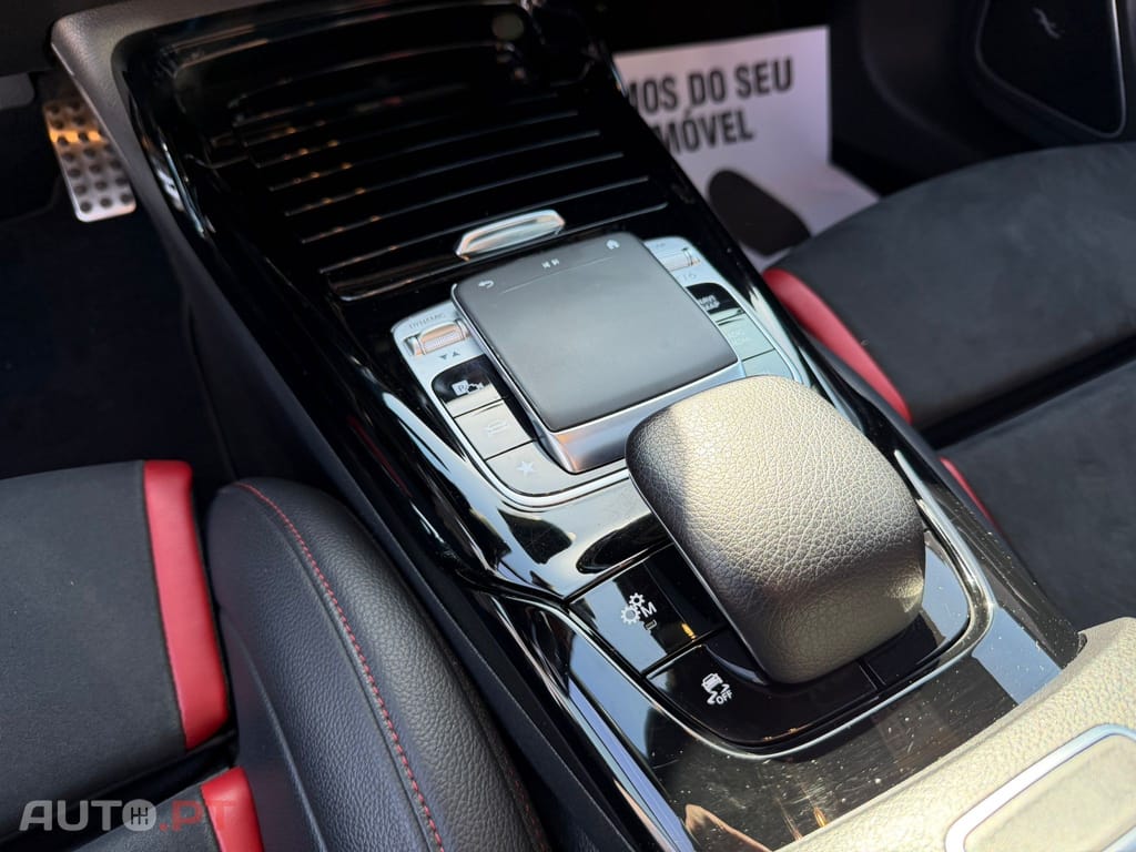 Mercedes-Benz A 35 AMG 4Matic Speedshift DCT 7G