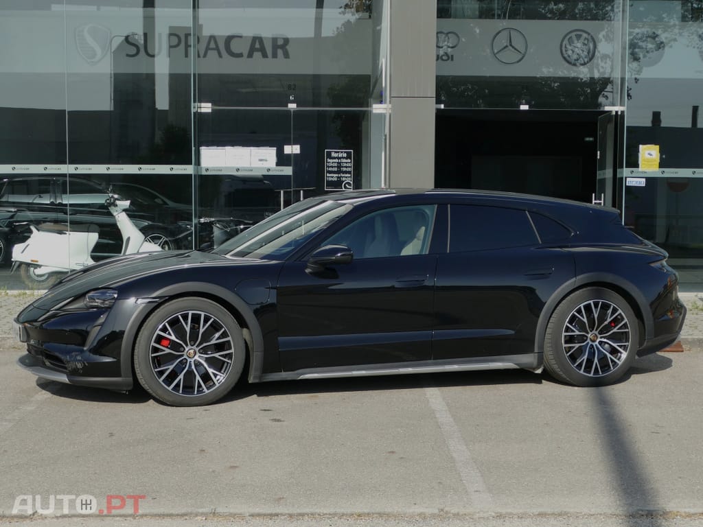 Porsche Taycan 4S