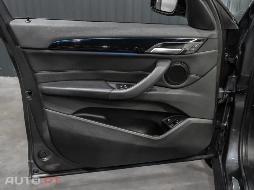 BMW X1 xDrive25e Pack Desportivo M