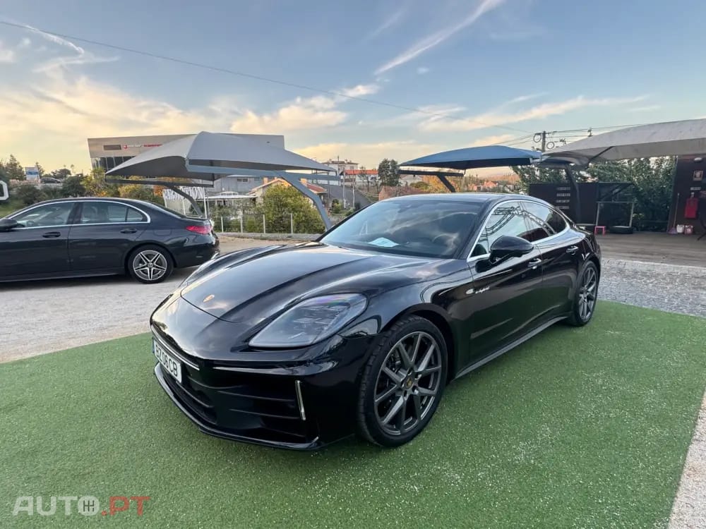 Porsche Panamera 4 E-Hybrid
