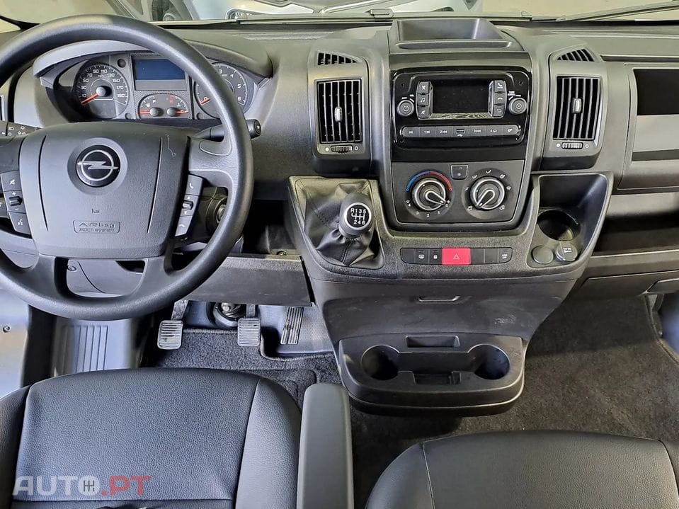 Opel Movano L2H1 3.5T 2.2 D 9 Lugares