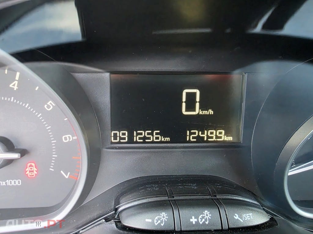 Peugeot 208 82 VTI Style