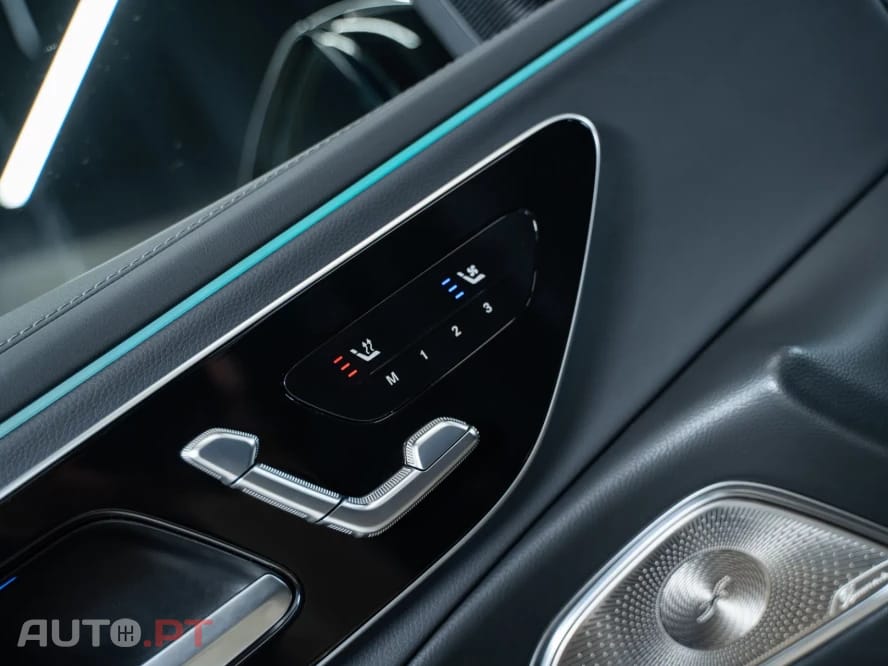 Mercedes-Benz E 300 9G-TRONIC AMG Line