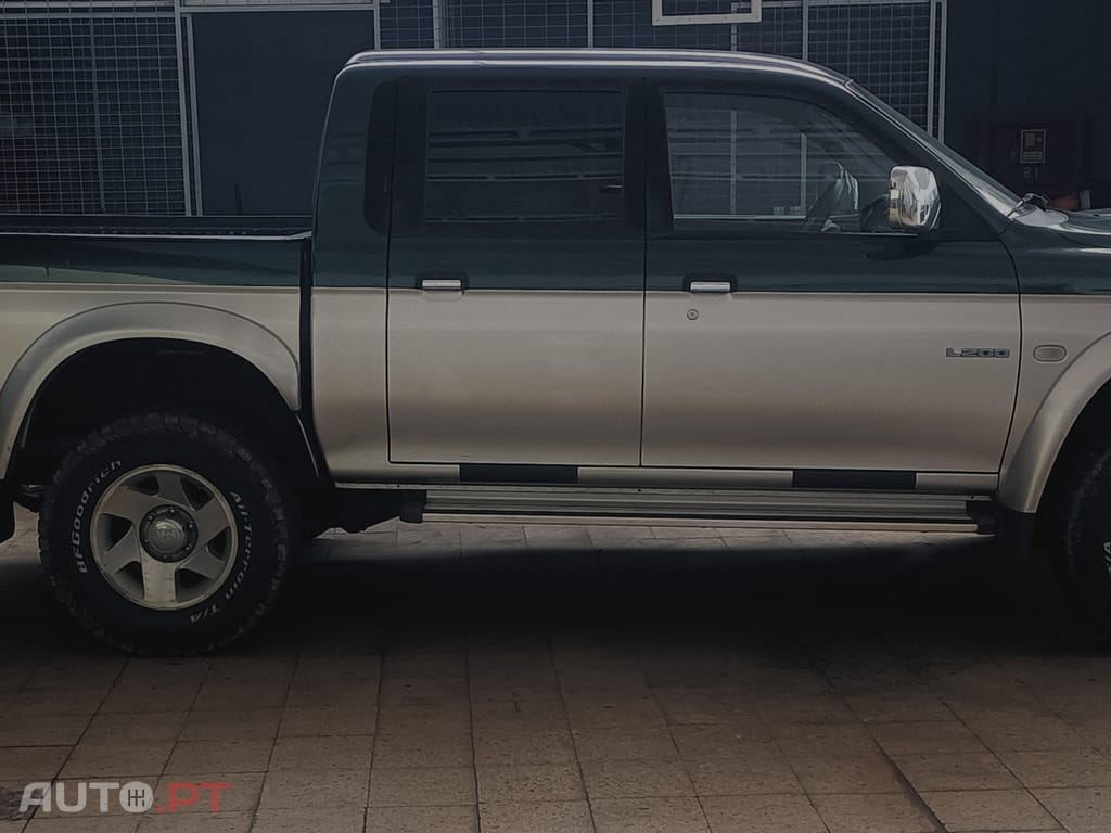 Mitsubishi L200 Strakar strakar