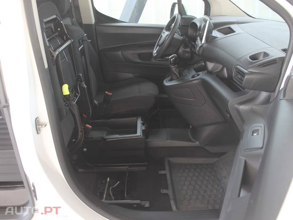 Opel Combo 1.5 102 Cv L1H1 Enjoy (IVA Dedutível)