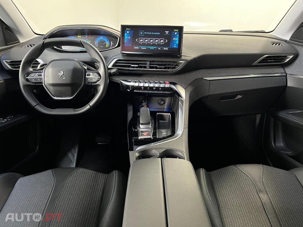 Peugeot 3008 Allure HYBRID 225cv e-EAT8