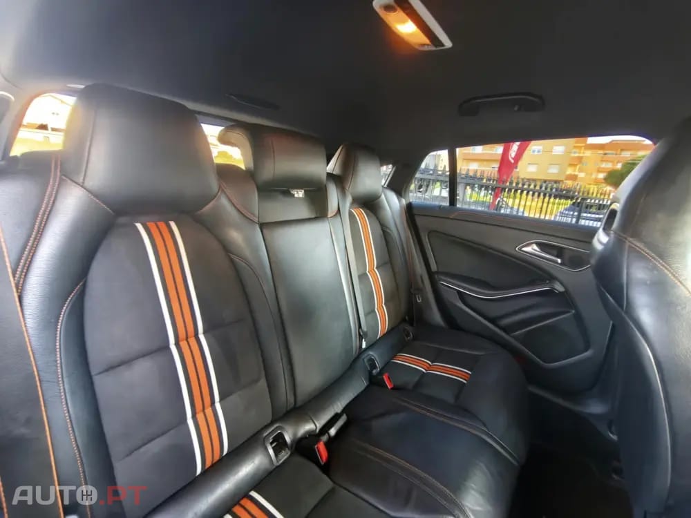 Mercedes-Benz CLA 220 (CDI) d 4Matic 7G-DCT Orange Art Edition