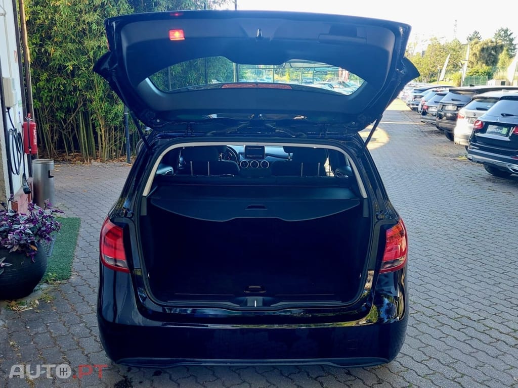 Mercedes-Benz B 180 d Urban
