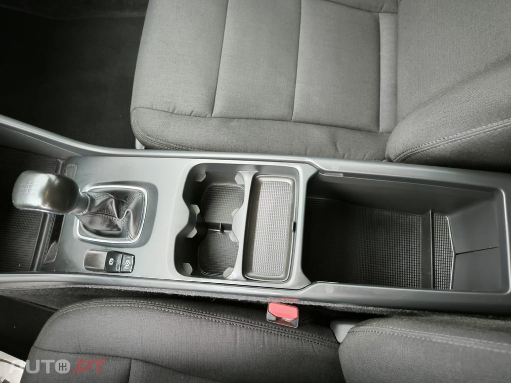 Volvo XC40 1.5 T2 Momentum Core