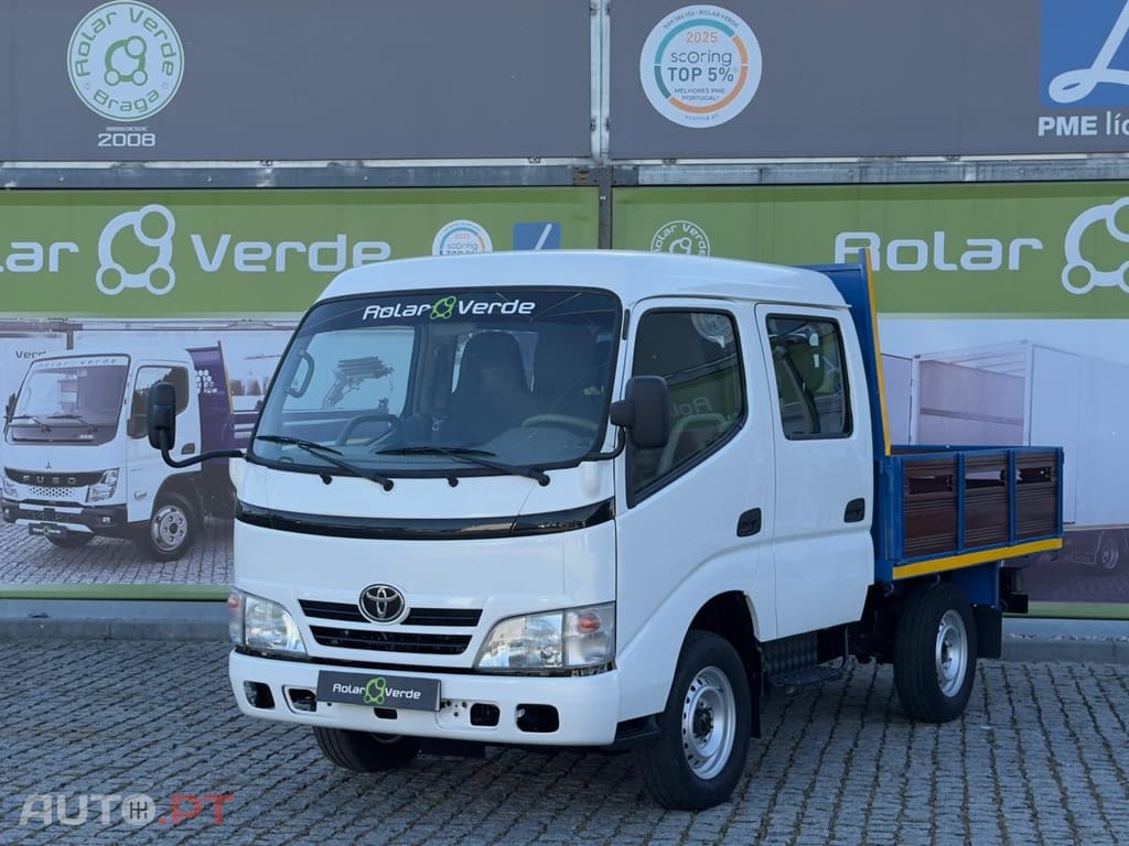 Toyota Dyna 3.0 D4D CABINE DUPLA