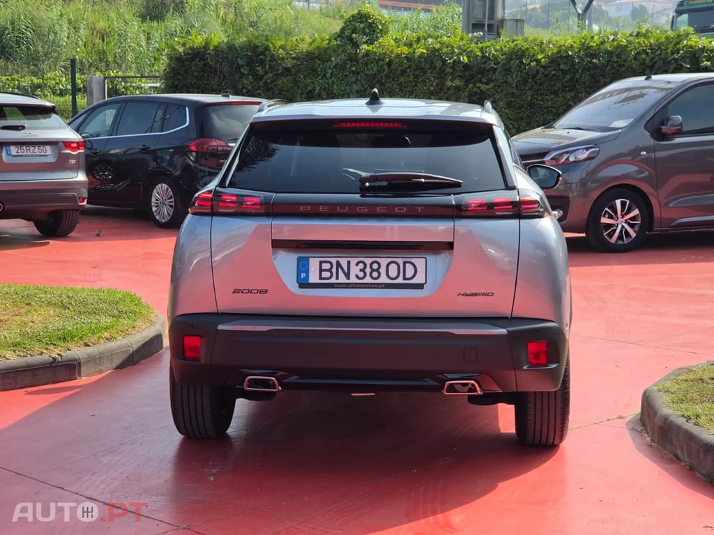 Peugeot 2008 Hybrid 136 e-DSC Allure