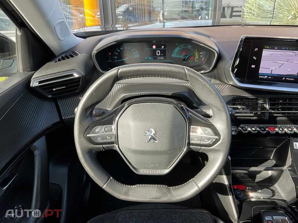 Peugeot E-2008 50 kWh Active