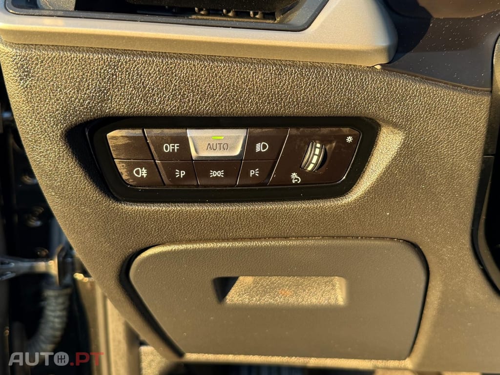 BMW 320 e Line Sport Auto