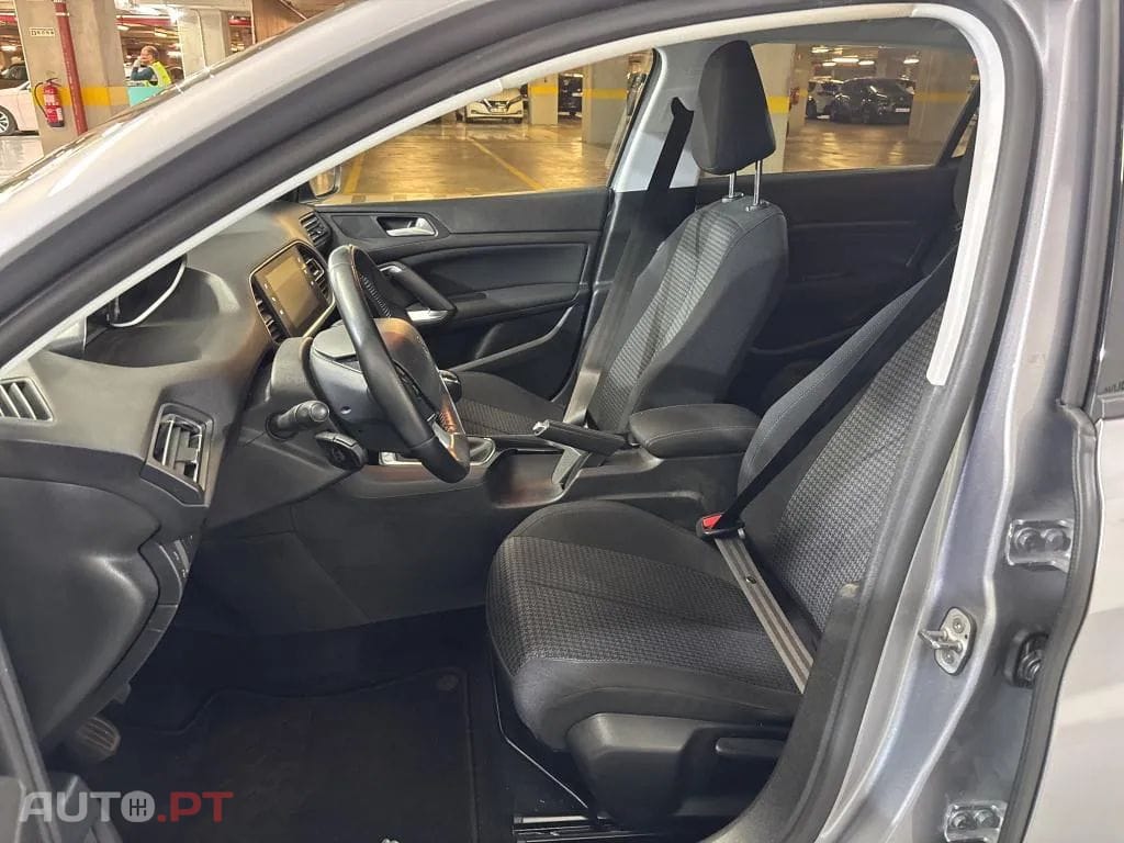 Peugeot 308 1.2 PureTech Style