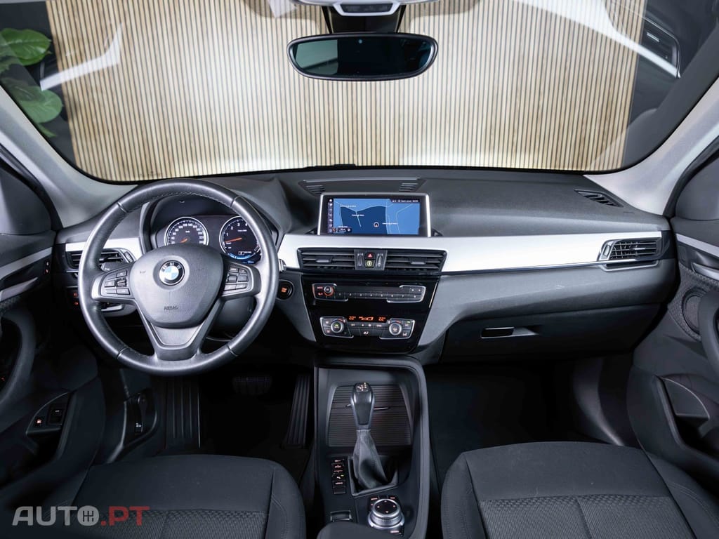 BMW X1 25 e xDrive Corporate Edition