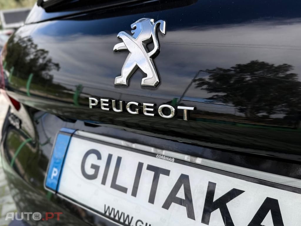 Peugeot 2008 1.2 PureTech Allure EAT6