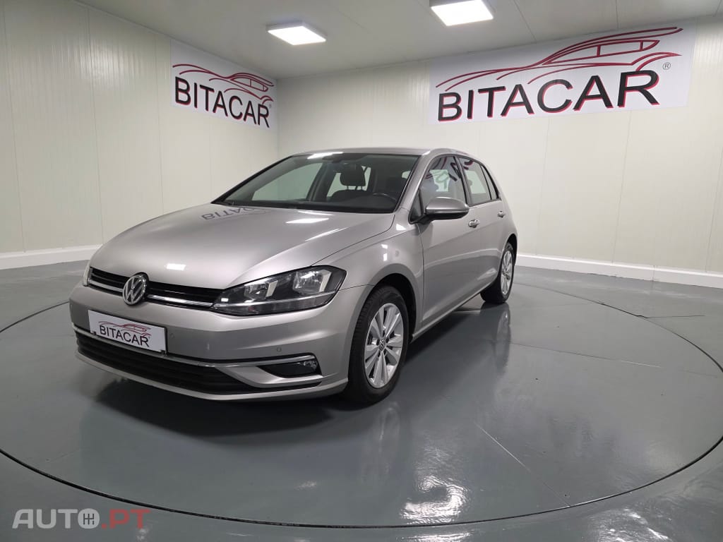 Volkswagen Golf 1.6 TDI Confortline