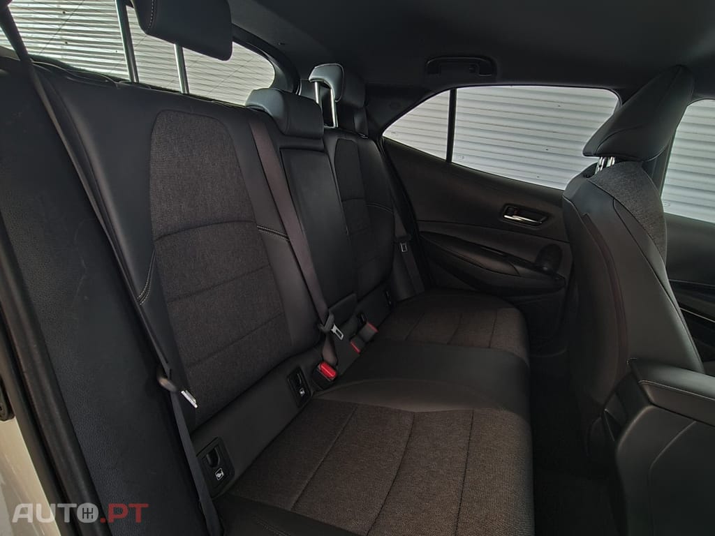 Toyota Corolla 1.8 Hybrid Comfort+P.Sport