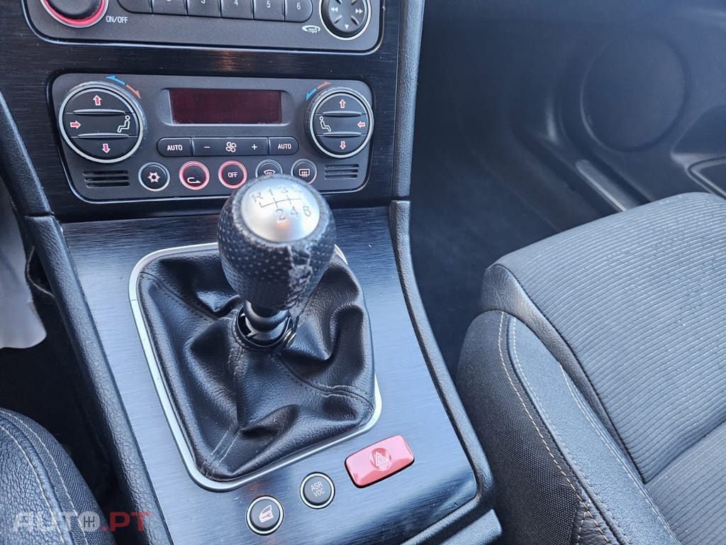 Alfa Romeo 159 Sportwagon 2.0 JTDm Distinctive P.Sport+