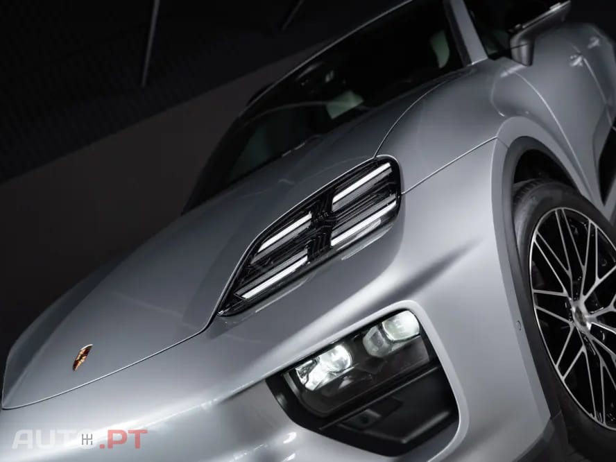 Porsche Macan Electric