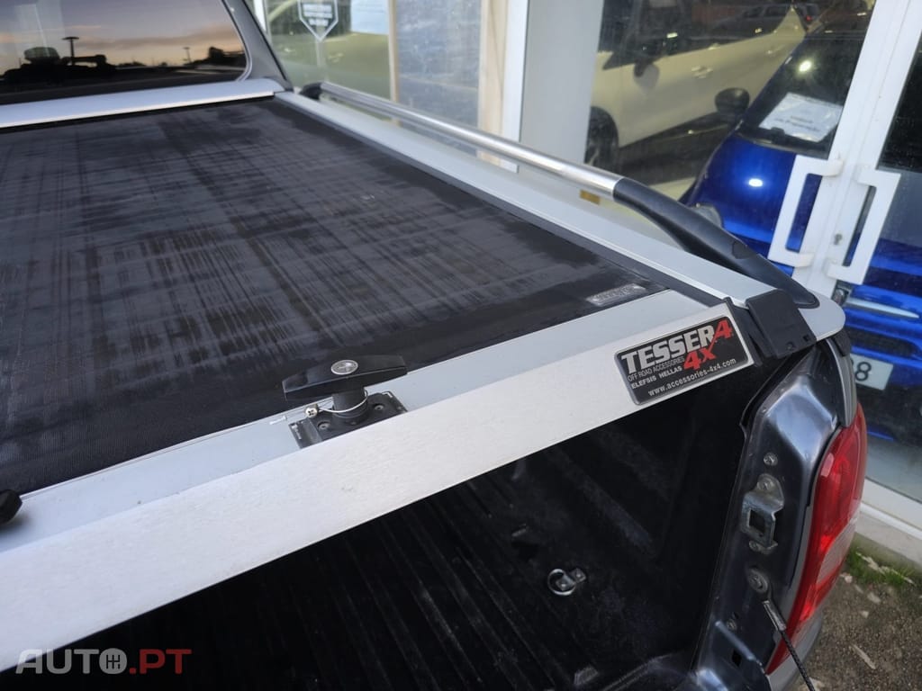 Mitsubishi L200 2.4 DI-D CD Instyle Strakar 4WD