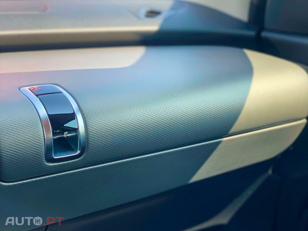 Citroen C4 Cactus 1.2 PureTech Feel Business EAT6