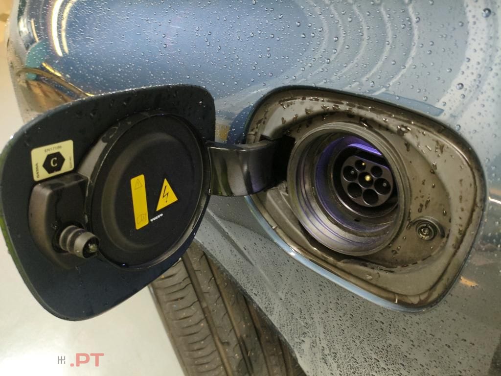 Volvo XC60 2.0 T6 PHEV Core AWD