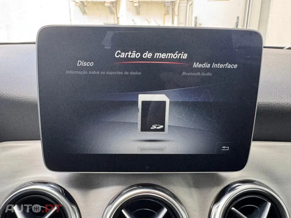Mercedes-Benz GLA 200 d 7G-DCT AMG Line