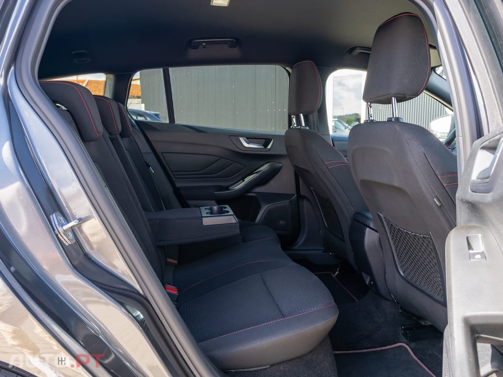 Ford Focus SW 1.0 EcoBoost MHEV ST-Line Aut.