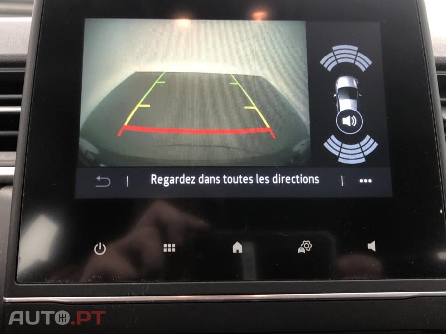 Renault Captur 1.6 E-Tech Business