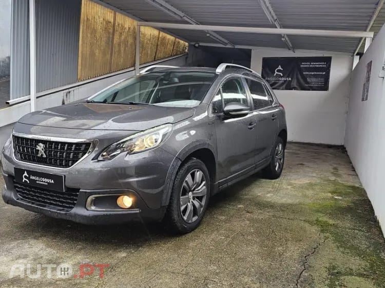 Peugeot 2008 1.2 PureTech Signature