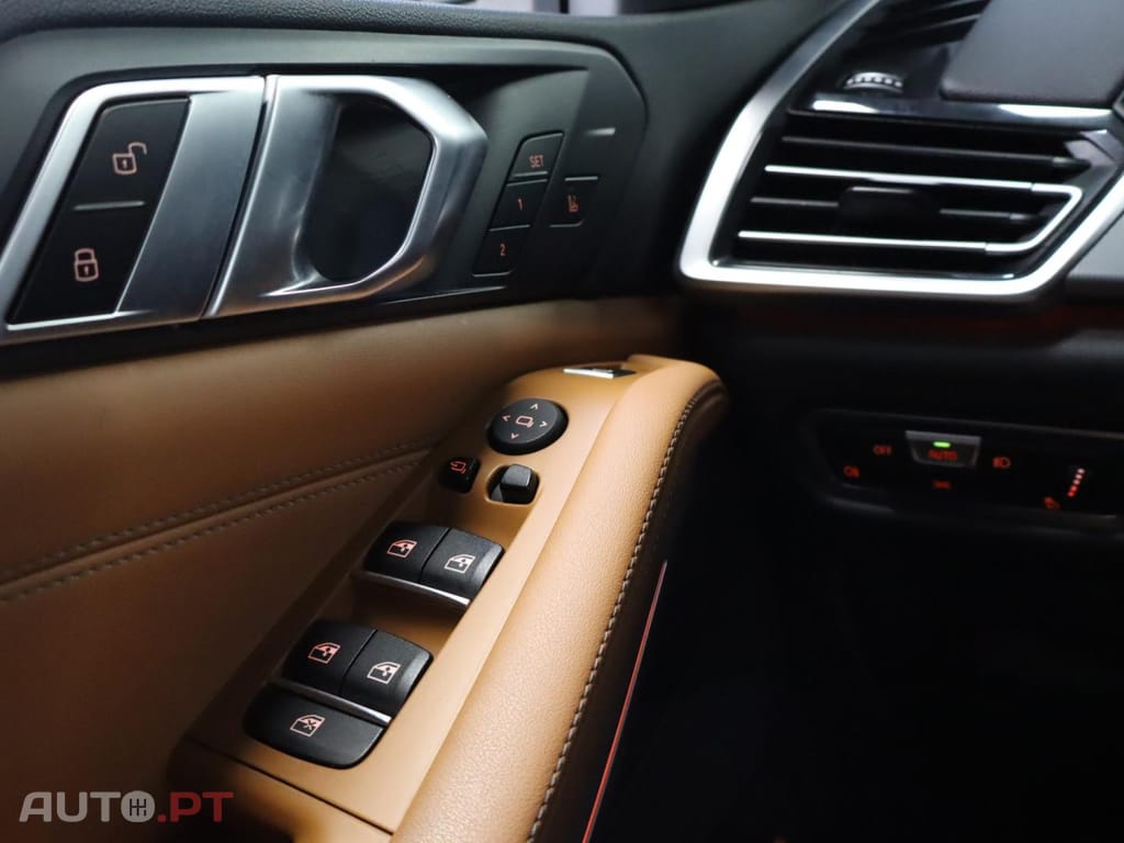 BMW X5 xDrive45e Auto Business
