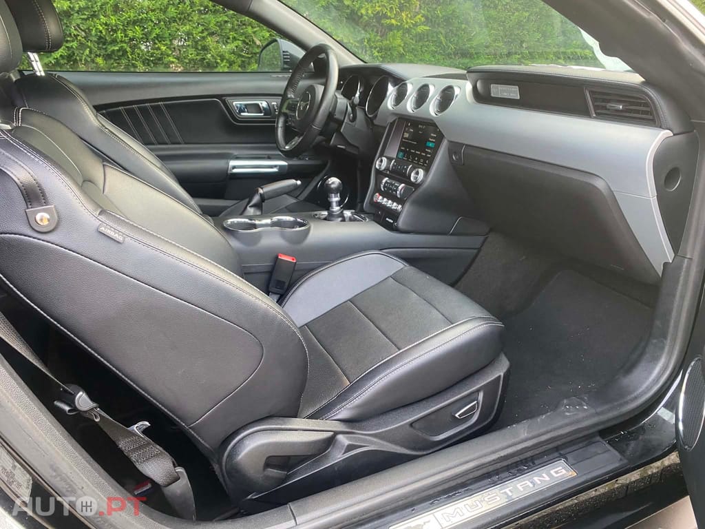Ford Mustang 2.3 Eco Boost