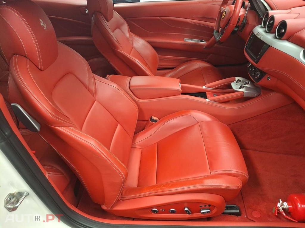 Ferrari FF Outro