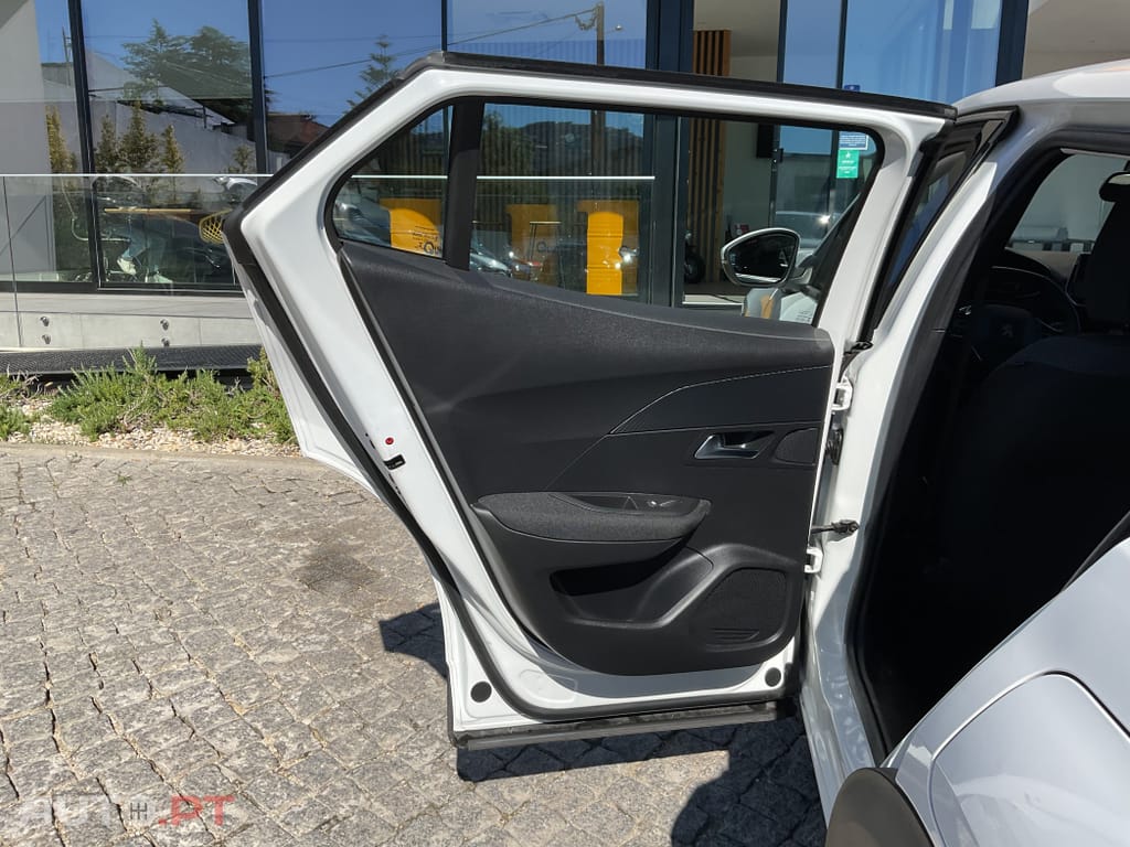 Peugeot 2008 1.2 PureTech Active