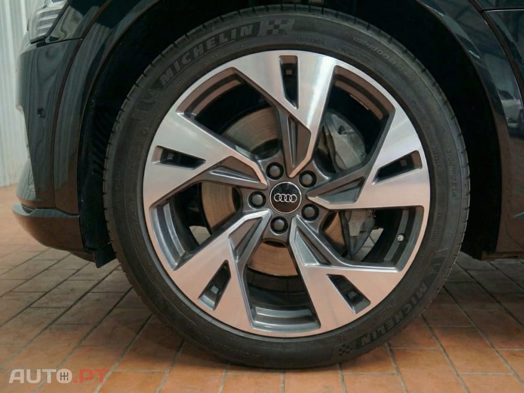 Audi E-Tron 50 Quattro,
