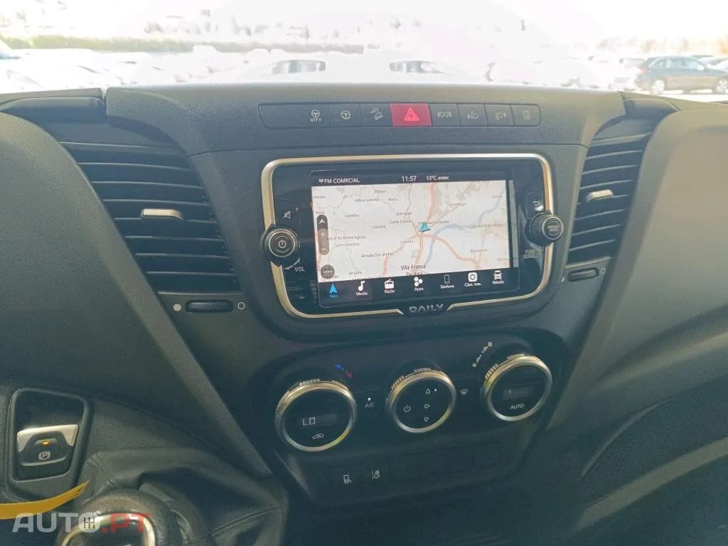 Iveco Daily DAILY -CHASSIS-CABINA 3.0 35C18H 3750 CD