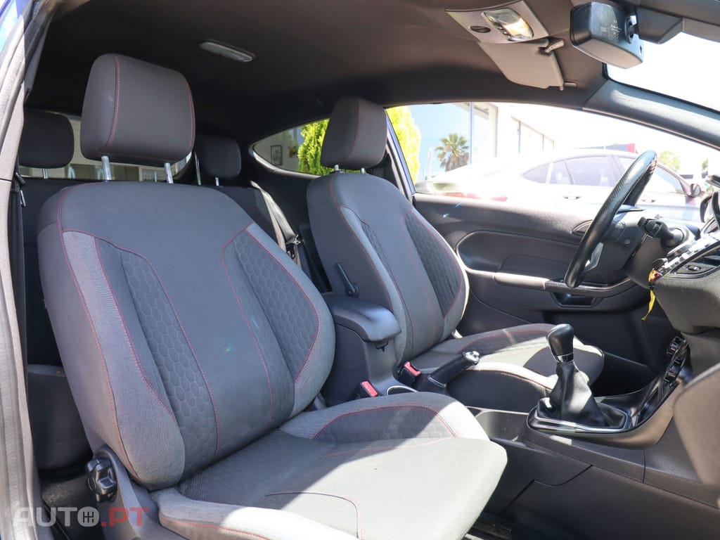 Ford Fiesta 1.5 TDCi STLine