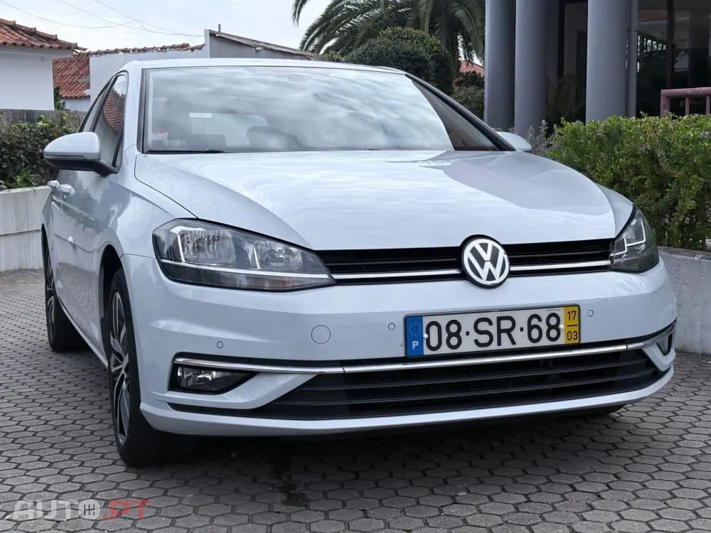 Volkswagen Golf 1.0 TSI Confortline