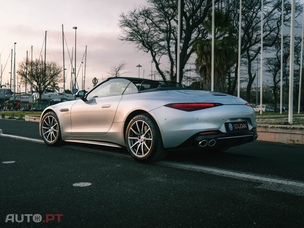 Mercedes-Benz SL 43 AMG Standard