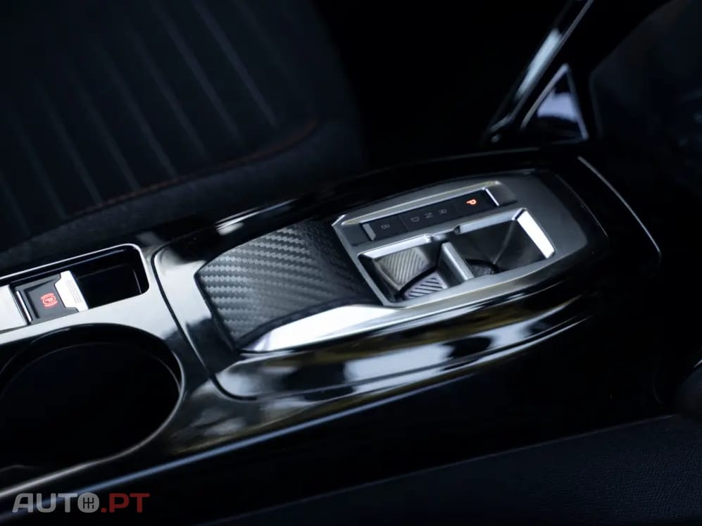 Peugeot E-2008 50 kWh GT Pack