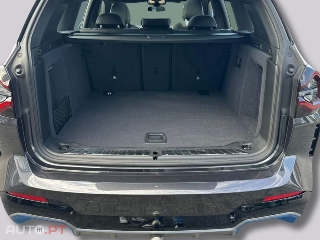 BMW iX3 I.V.A DEDUTIVEL M SPORT