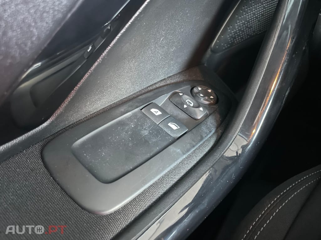 Peugeot 208 1.5 BlueHDi Active