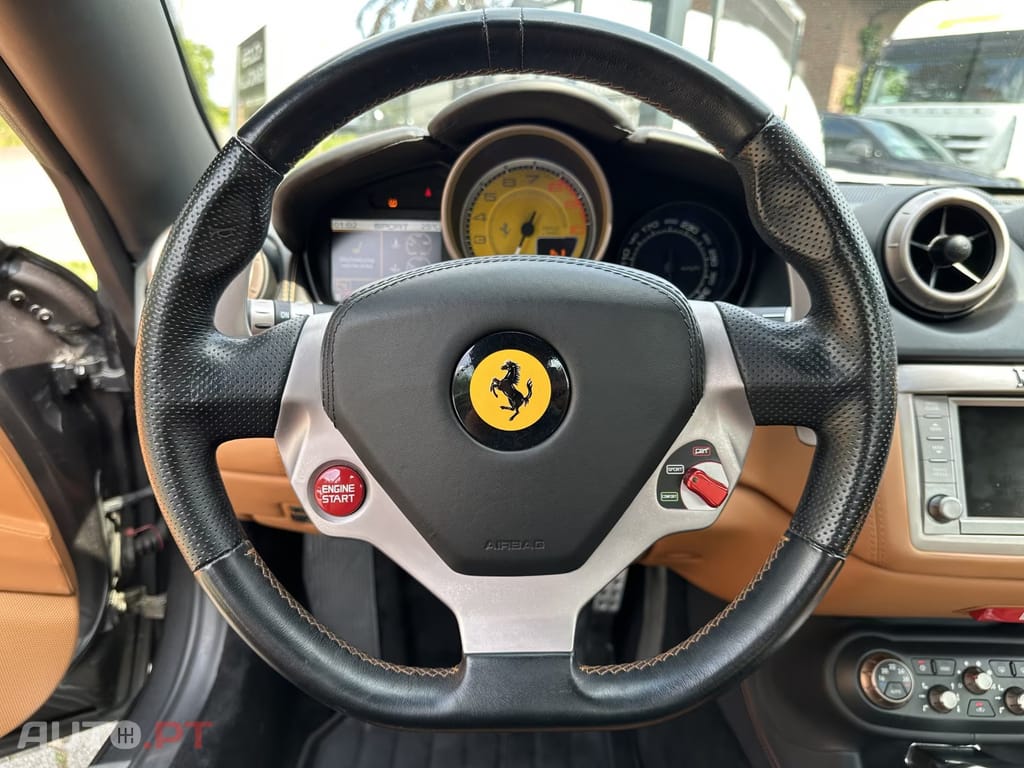 Ferrari California 4.3 V8