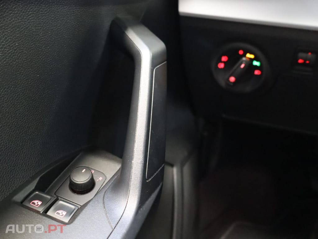 Seat Ibiza 1.0 TSI STYLE 5v